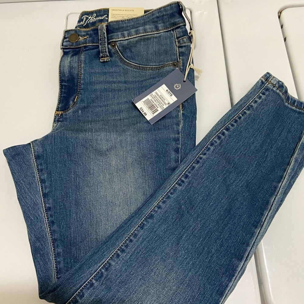 Universal Thread Jeans